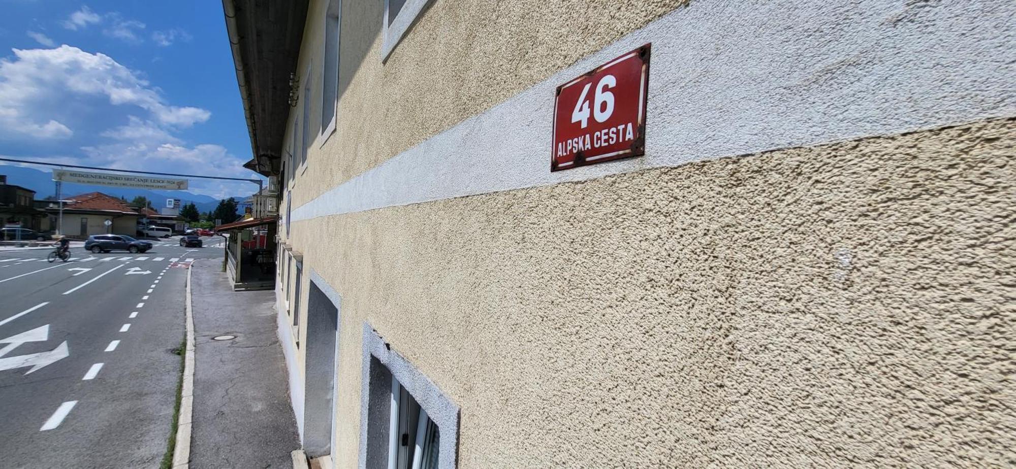 Lesce Hostel Exterior photo